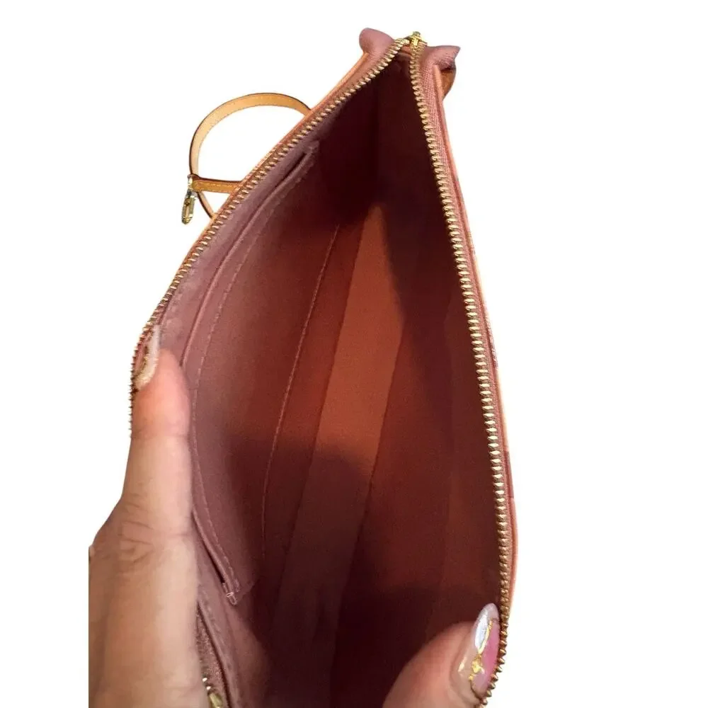 Louis Vuitton Ikat Pochette Rose Velours